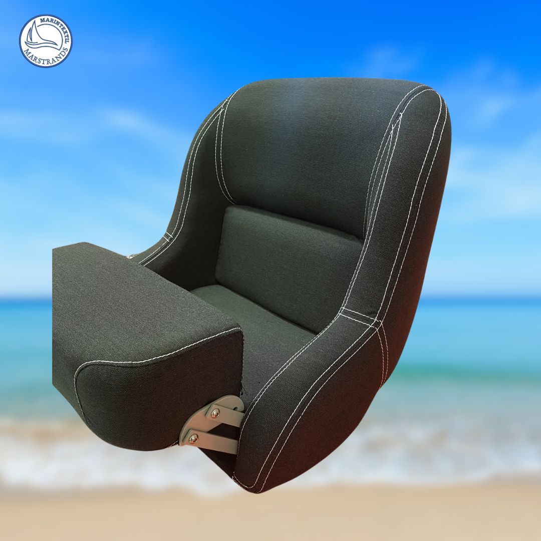 Nya båtdynor tillverkade för segelbåt