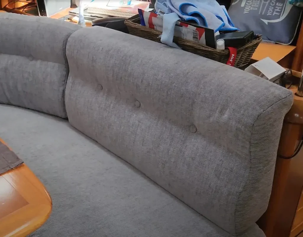 Båtdynor tillverkade av Marstrands Marintextil AB i Marstrand. Elegant och bekväm sittlösning för båtägare i Göteborg, Kungälv, Tjörn och hela Bohuslän.