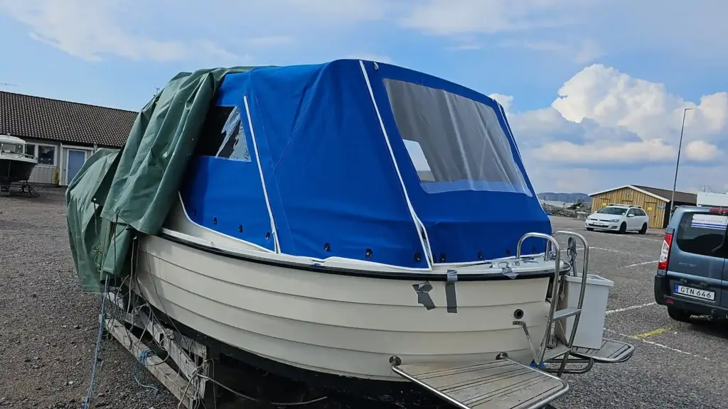 New blue boat canopy fitted to Lotus boat